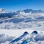 Confortable 2 Pieces, Skis Aux Pieds, 4 Pers, Proche Commerces - Fr-1-182a-13 * Courchevel