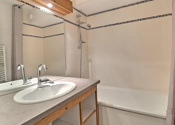 Apartment Confortable 2 Pieces, Skis Aux Pieds, 4 Pers, Proche Commerces - Fr-1-182a-13 *