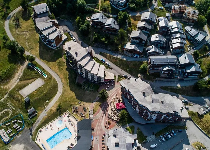 Confortable 2 Pieces, Skis Aux Pieds, 4 Pers, Proche Commerces - Fr-1-182a-13 Lejlighed *